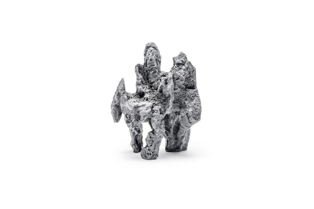 UNS Strata Type 3-D- Black Mountain Seiryu Stone