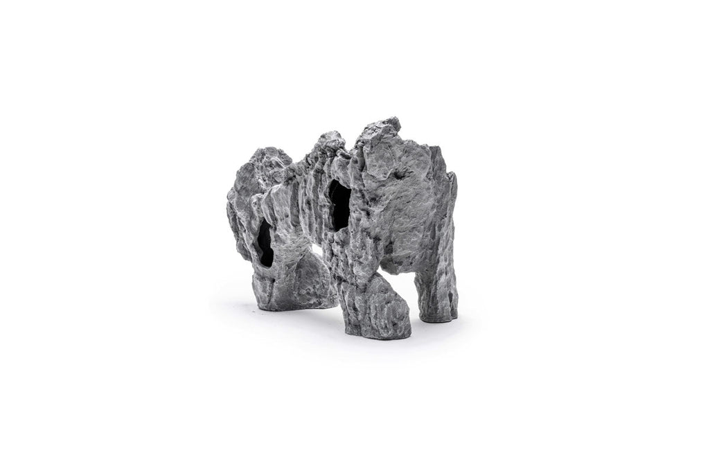 UNS Strata Type 3-E- Black Mountain Seiryu Stone