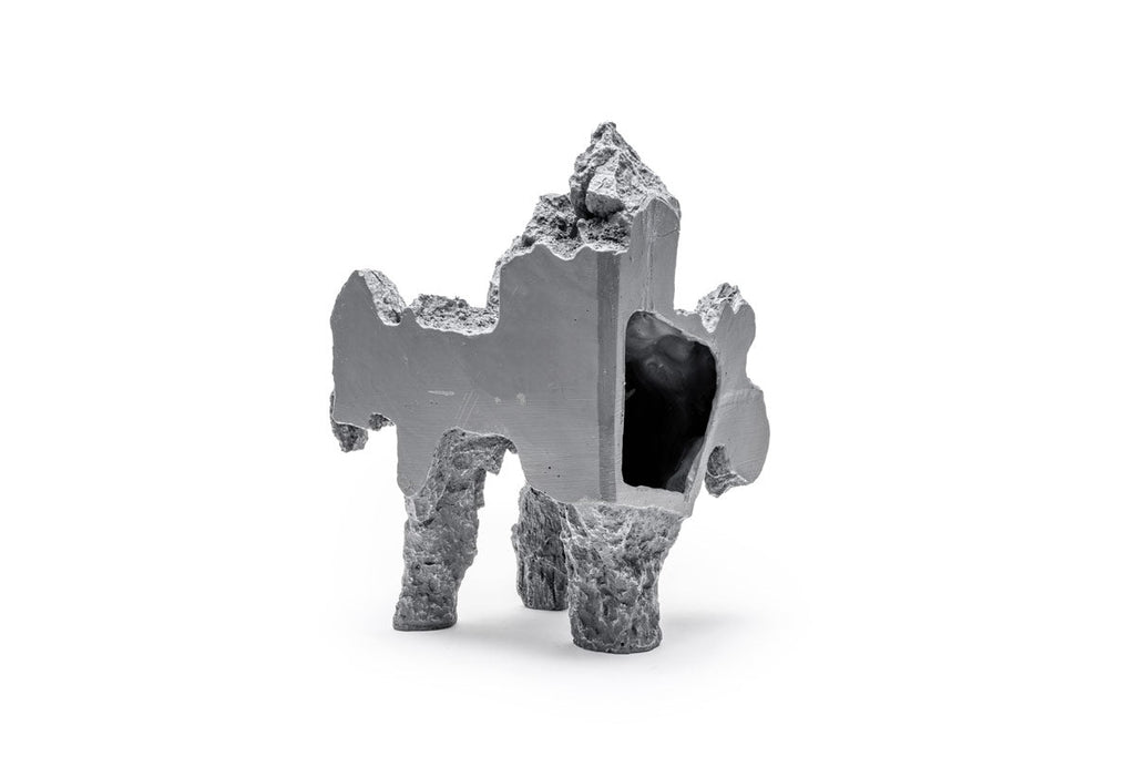 UNS Strata Type 3-A- Black Mountain Seiryu Stone